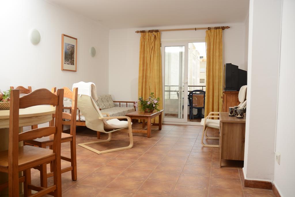 Sa Marina Apartment Cala Millor  Room photo